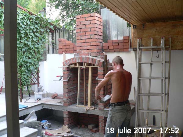 Fişier:2007-07_Cuptorul_de_gradina_031_mic.jpg